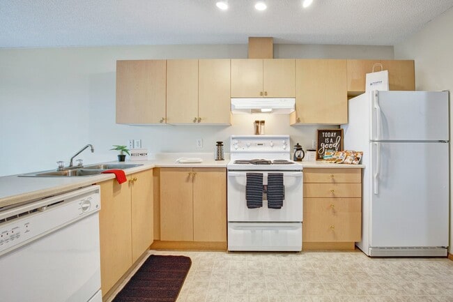 Building Photo - Westhaven Estates