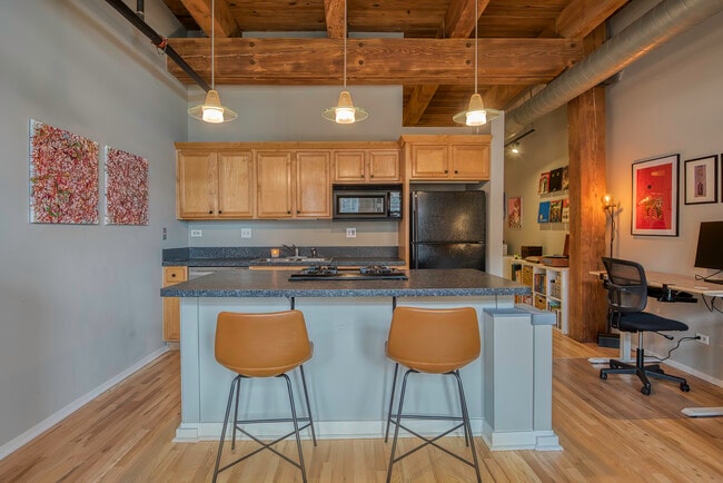 Building Photo - 625 W Jackson Blvd