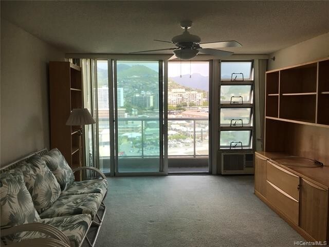 Foto principal - 1448 Young St