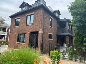 Building Photo - 6810 Herman Ave
