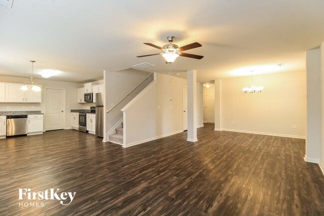 Building Photo - 1618 Dodson St