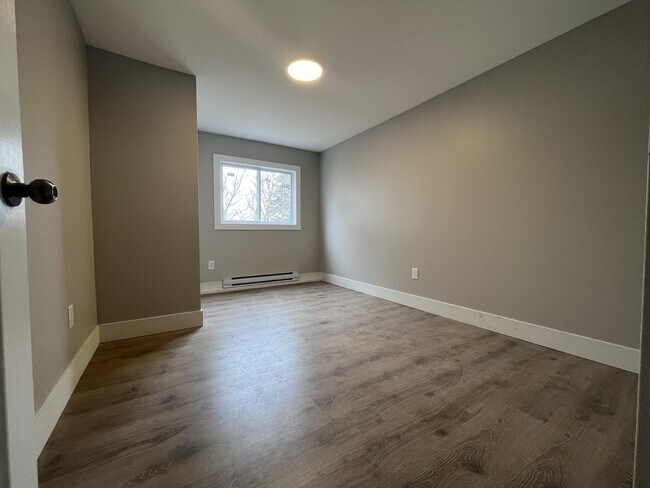 Photo du bâtiment - 126 Empire Ave