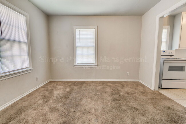 Foto del edificio - 7107 NW 39th St