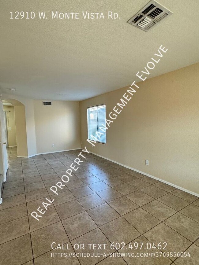 Building Photo - Large Avondale Home!