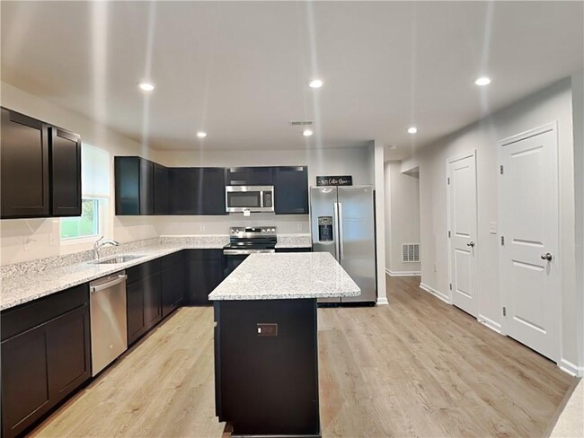 Foto del edificio - 9071 Celtic Dr