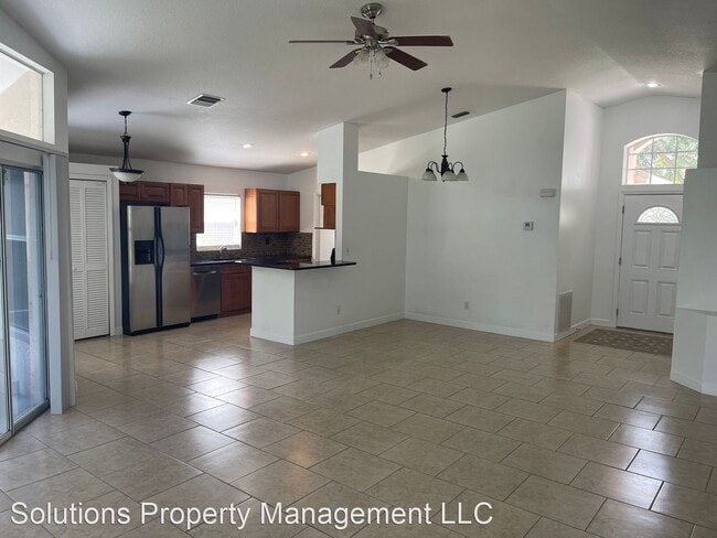 Building Photo - 3 br, 2 bath House - 1715 Morning Glory Dr.