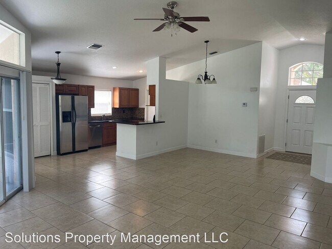Foto del edificio - 3 br, 2 bath House - 1715 Morning Glory Dr.