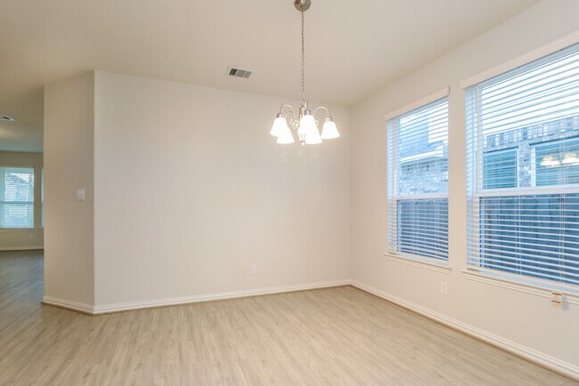 Foto del edificio - 40538 Berylline Ln.