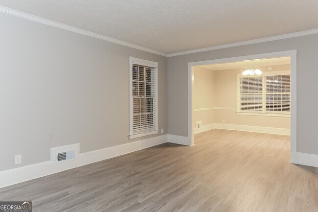 Foto del edificio - 5132 Clearwater Dr SW