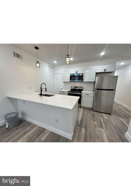Building Photo - 1233 W Venango St