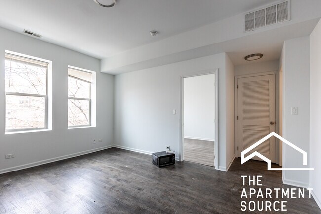 Foto del edificio - 5054 N Winthrop Ave