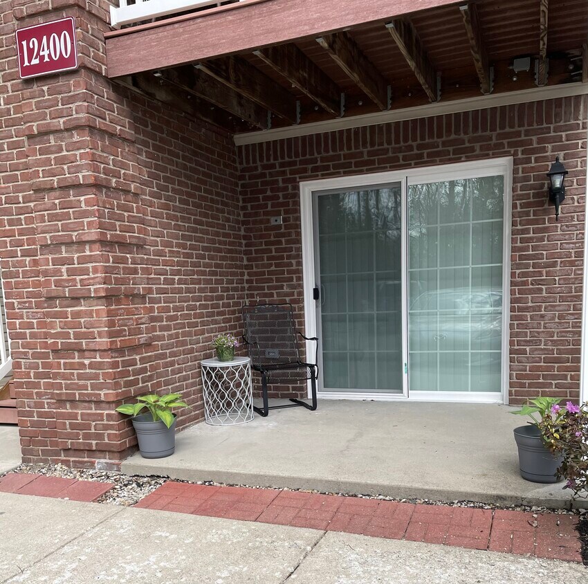 Patio - 12400 Brothers Ave
