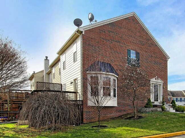 Building Photo - 6001 Bingley Rd
