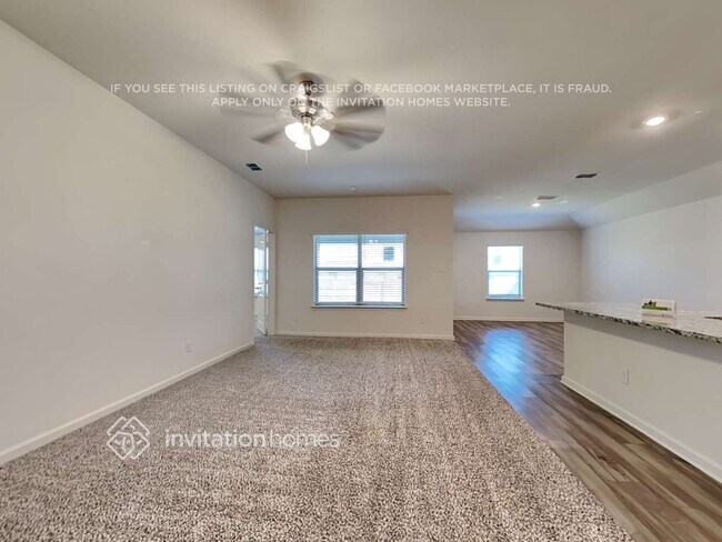 Foto del edificio - 135 Magnolia Dr