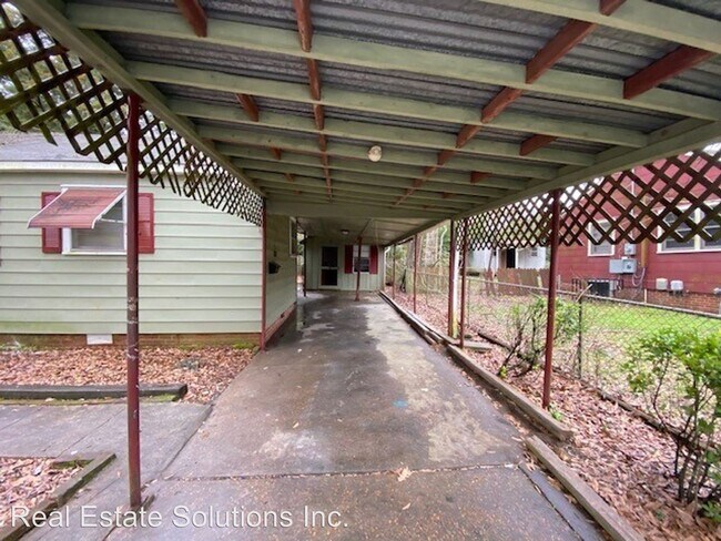 Foto del edificio - 4 br, 2 bath House - 2643 Pinebrook Dr