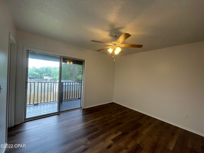 Building Photo - 7714 FL-22