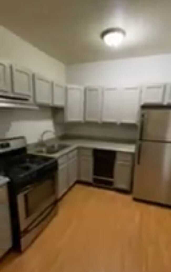 Building Photo - 1848 N Winnebago Ave