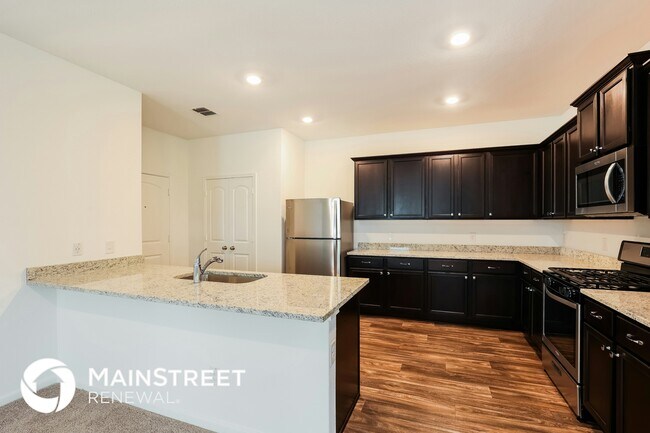 Building Photo - 818 Shady Brk