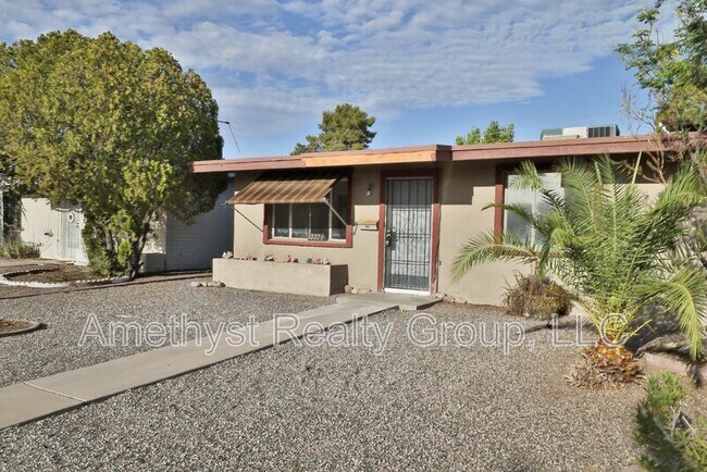 Building Photo - 12220 N 112th Ln
