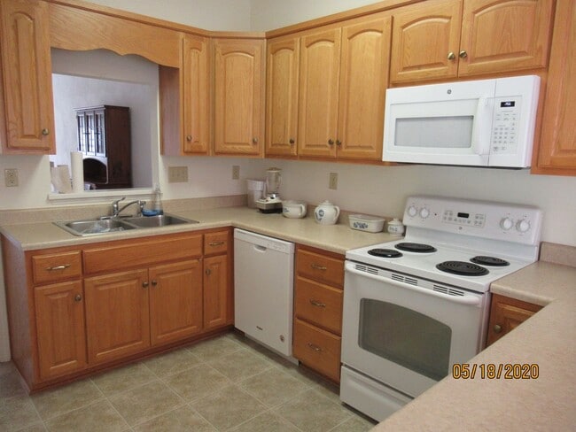 Foto del edificio - 2 Bedroom 2 Bath Patio Home with 2 car Garage