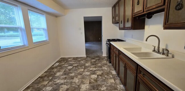 Foto del edificio - A/O School District! 3 bedroom, 1 bath