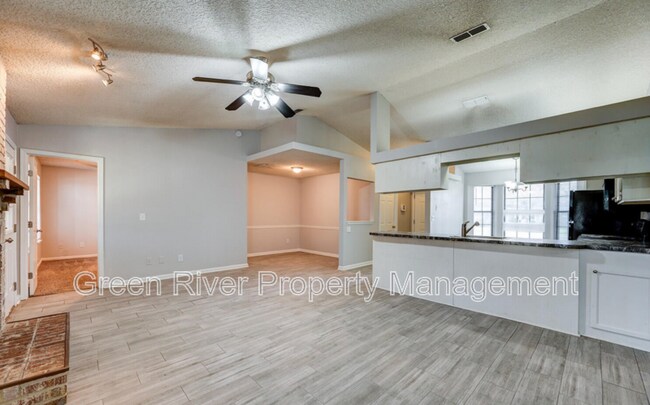 Building Photo - 3248 Dowitcher Ln
