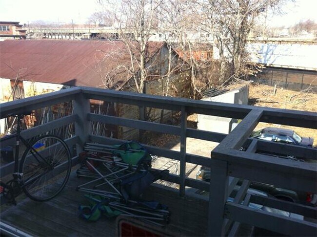 Building Photo - Four Huge BED 2-Bath ** Prime BU Location ...