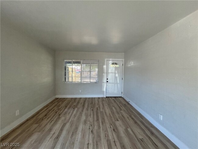 Foto del edificio - 1626 Thelma Ln