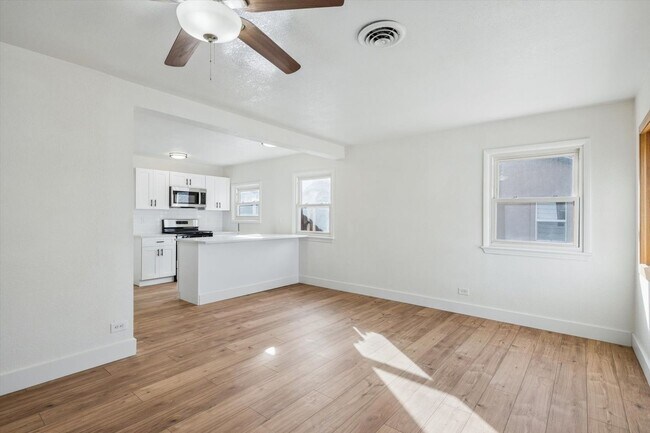 Foto del edificio - Remodeled house