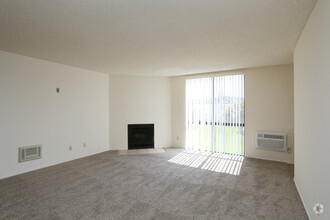 Woodside Apartments photo'