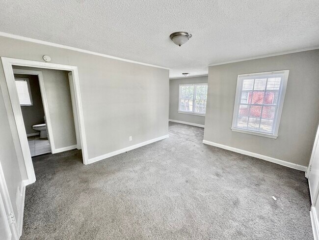 Foto del edificio - 3452 Dunn Ave