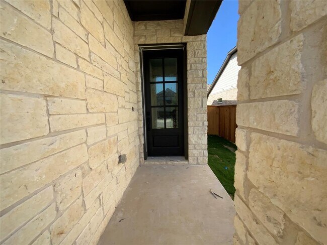 Foto del edificio - 358 Darley Oak Dr