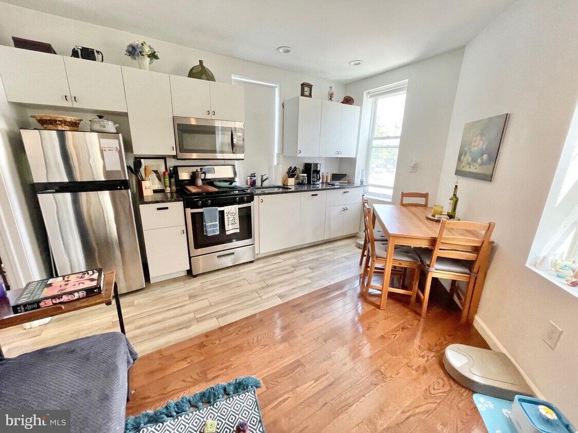 Foto principal - 3902 Lancaster Ave