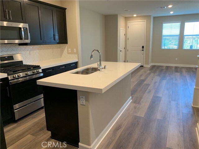 Foto del edificio - 1064 Delpy Vis Wy