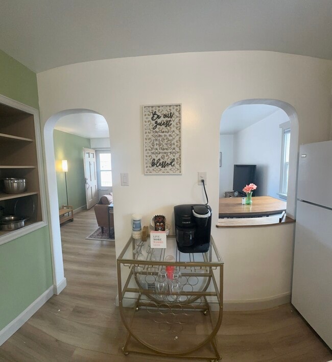 Building Photo - 705 Morrison Ave