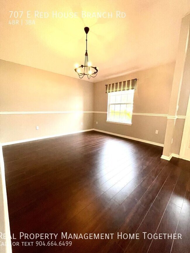 Building Photo - North Florida Living - Close to Beach, Exp...