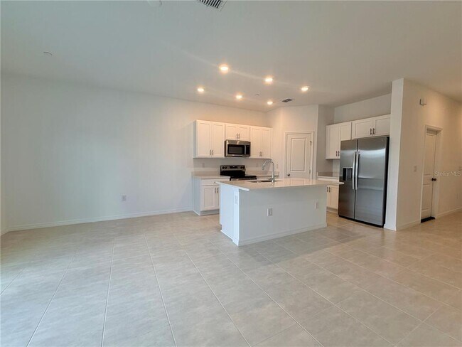 Building Photo - 2627 BALMERINO Way