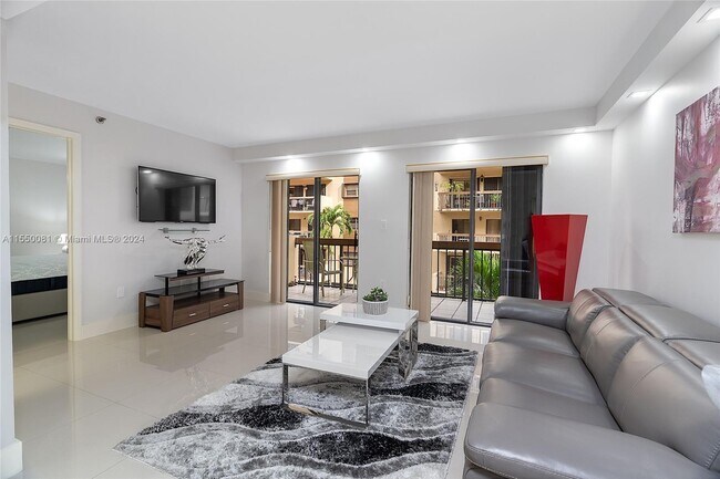 Foto del edificio - 5249 NW 7th St