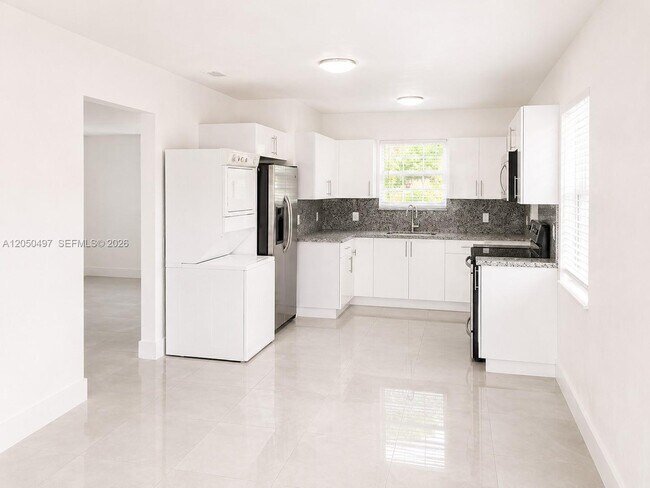Foto del edificio - 1114 NW 59th St