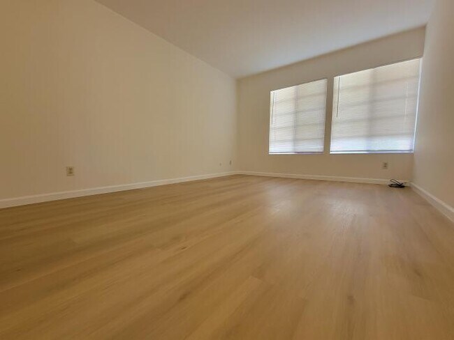 Building Photo - 2 bedroom in Fremont CA 94555
