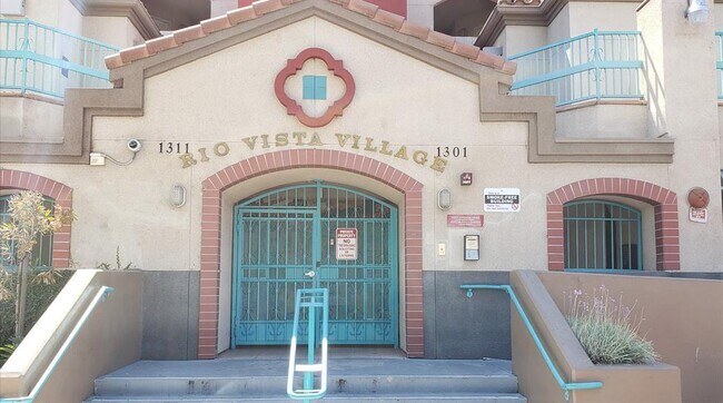 Foto del edificio - 1310 Rio Vista Ave