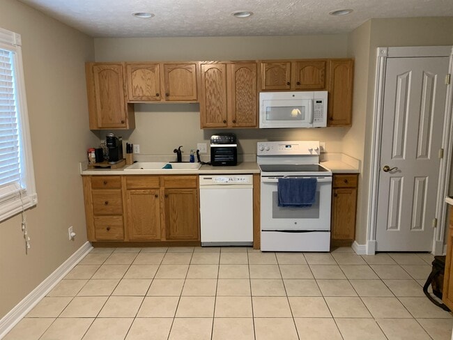 Foto del edificio - 7833 Andee Ln