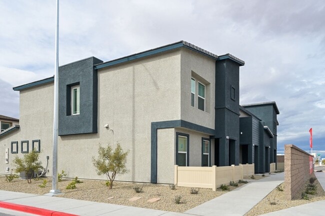 Building Photo - Brand New Townhouse!!! All Appliances incl...