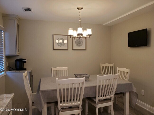 Foto del edificio - 1704 Grand Central Ave