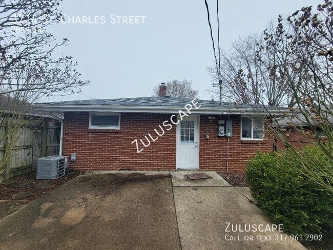 Foto del edificio - Newly rehabbed 3/1 with garage In Anderson