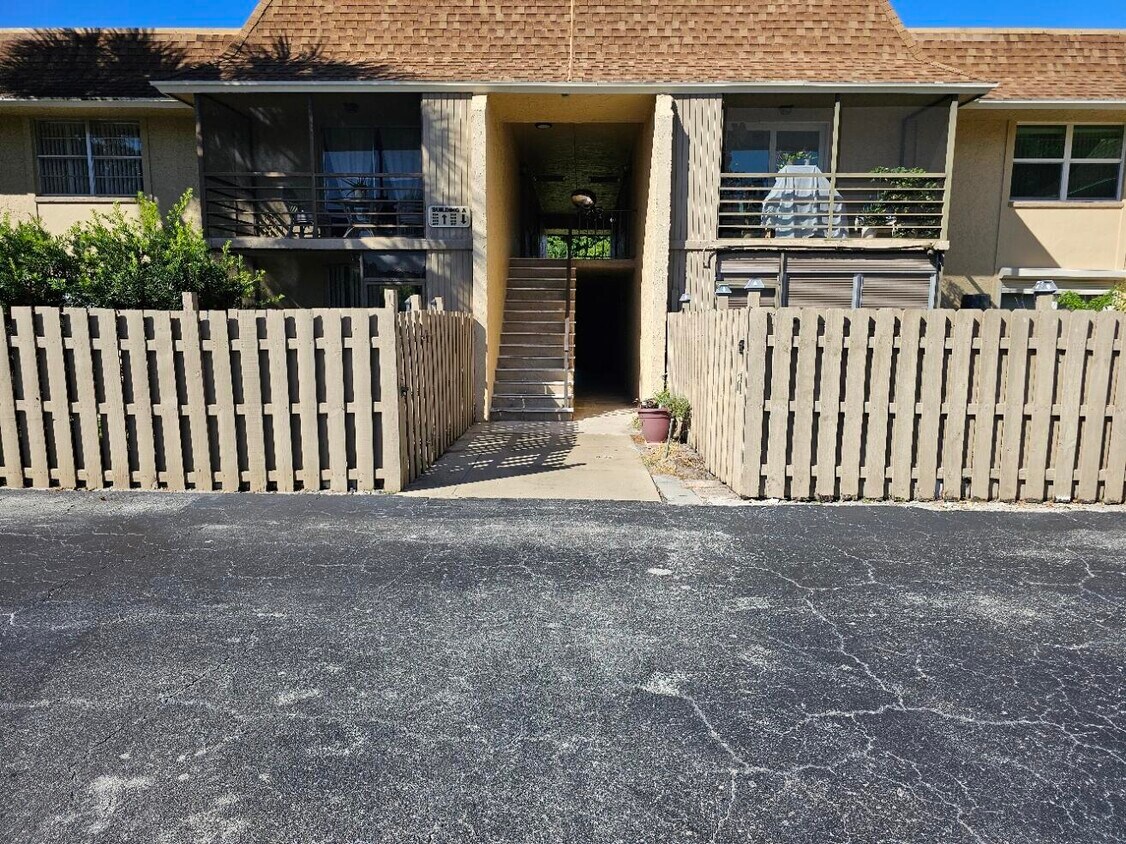 Primary Photo - 1301 NW 12th Ave