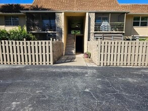 Building Photo - 1301 NW 12th Ave