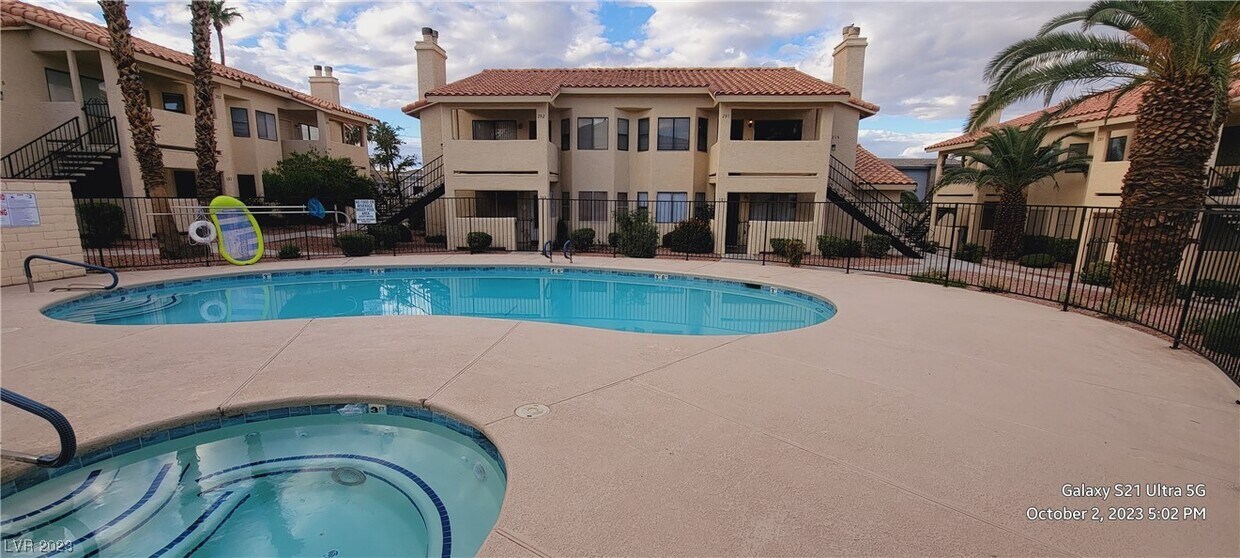 Primary Photo - 1208 Observation Dr