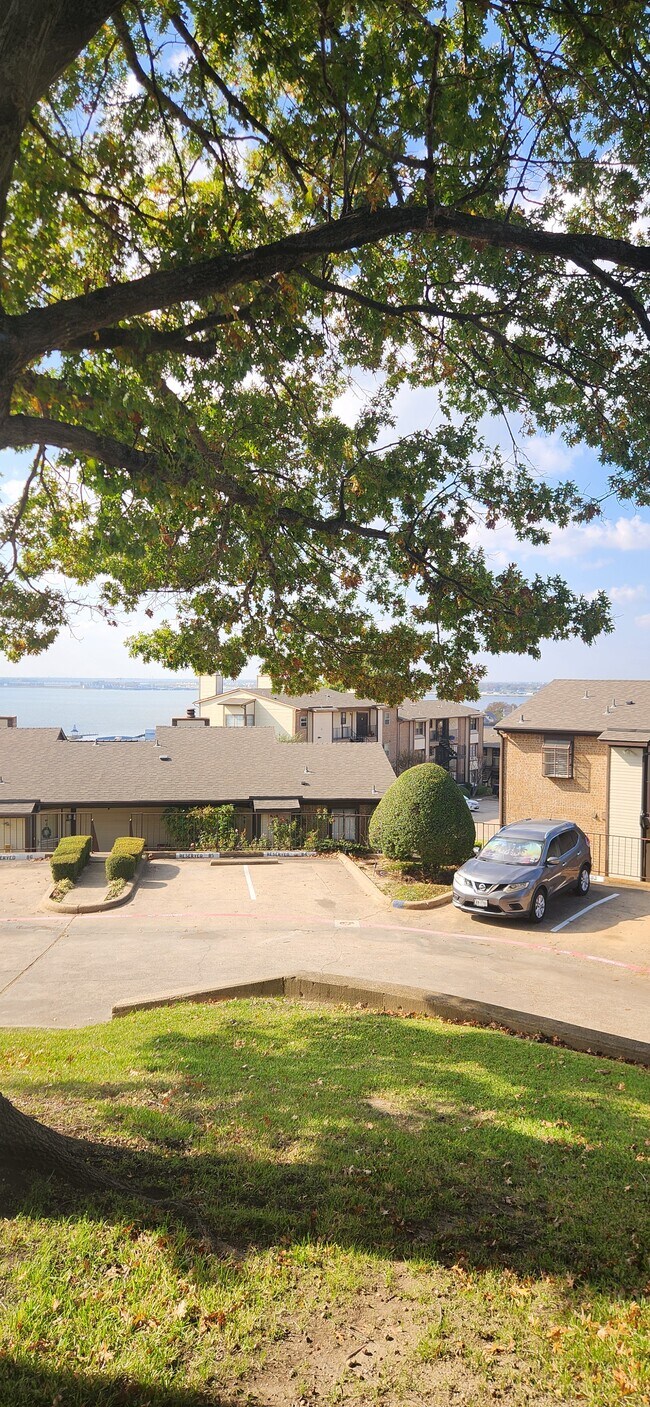 Foto del edificio - 103 Henry M Chandler Dr