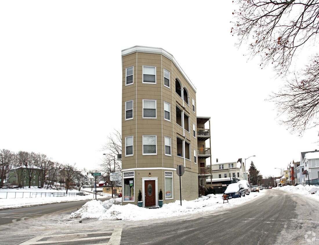 Building Photo - 338-342 Grafton St